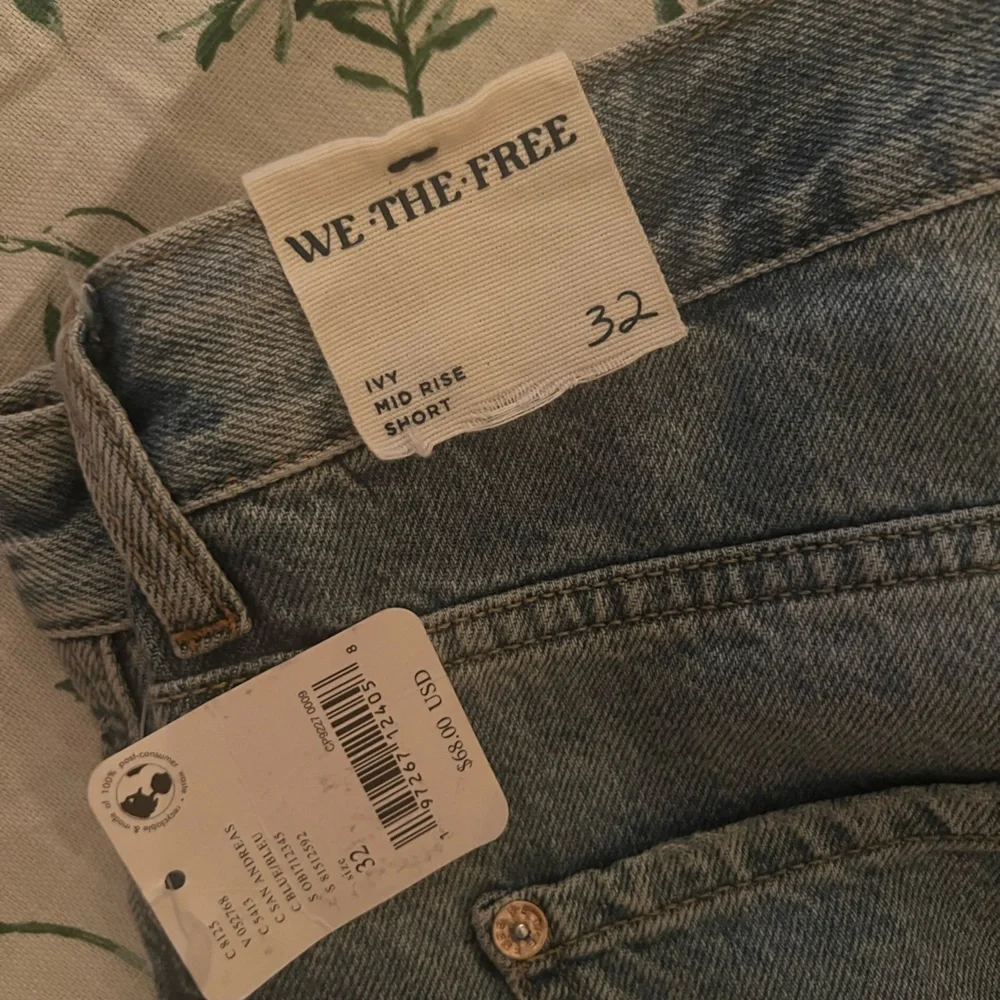 Free People Ivy Mid Rise Shorts - Picture 6 of 7